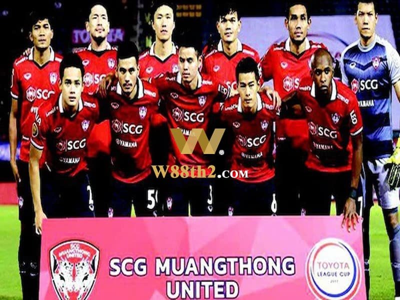 สโมสรฟุตบอลไทย สโมสรฟุตบอลไทย